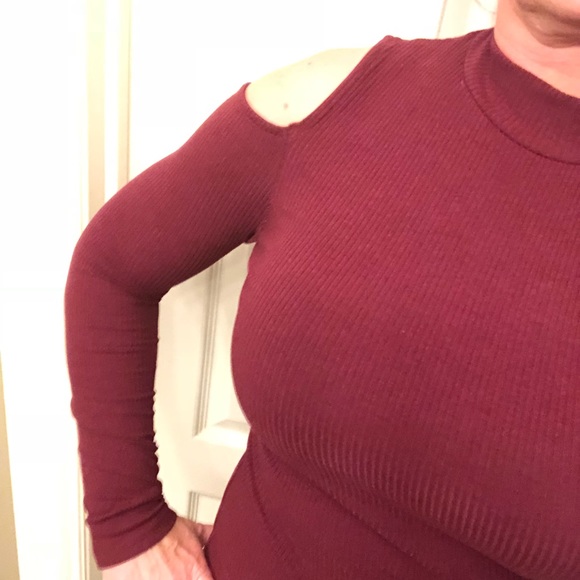 2 /$18- Ambiance Colder should top junior M - Picture 3 of 6